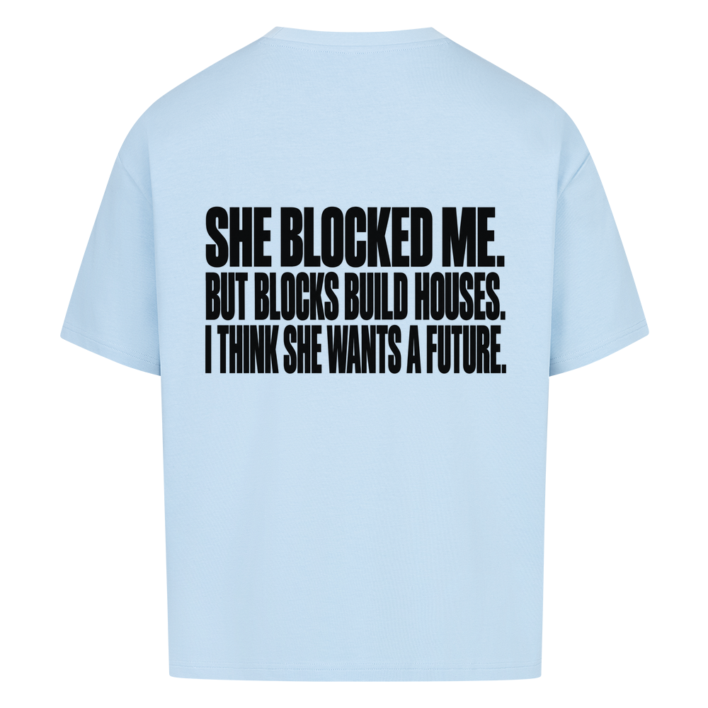 BLOCKS BUILD HOUSES — Oversized Tee in Baby Blue, Rückenprint