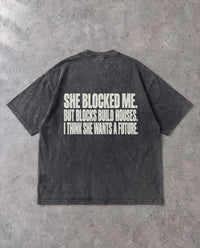 BLOCKS BUILD HOUSES — Oversized Tee in Washed Black, Rückenprint, Flat-Lay